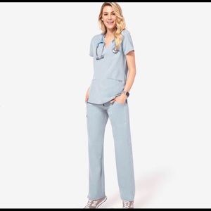 Figs “Dusty Blue” Scrub Set